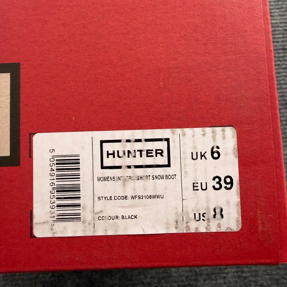 Hunter Intrepid Short Snow‎ Boots Women's Size 8 Black Winter Puff Insulated NWB